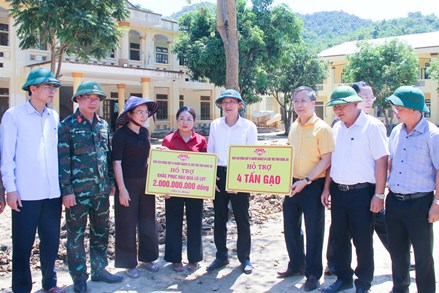 Nghệ An: Chủ tịch Uỷ ban MTTQ Việt Nam tỉnh kiểm tra công tác khắc phục thiệt hại do cơn bão số 10 gây ra tại các xã Yên Hòa, Yên Na và Nga My